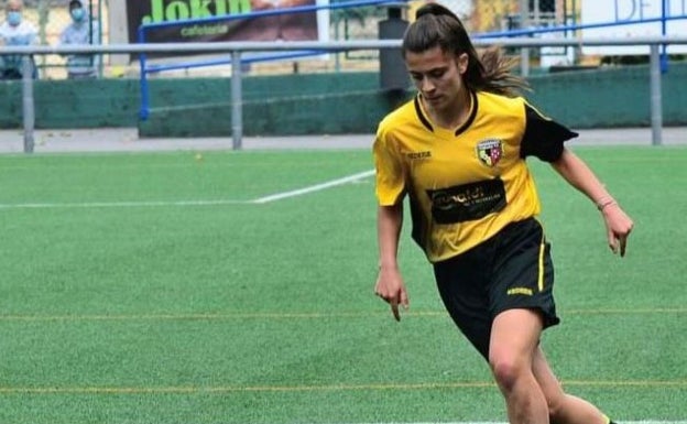 La basauritara Leire Penas, del Kimuak, la jugadora vizcaína más goleadora de Liga Vasca