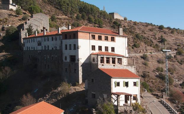 Una inmobiliaria de Toledo compra un pueblo abandonado en Zamora