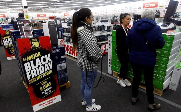 Dos de cada cinco españoles no comprará este 'Black Friday' por la inflación