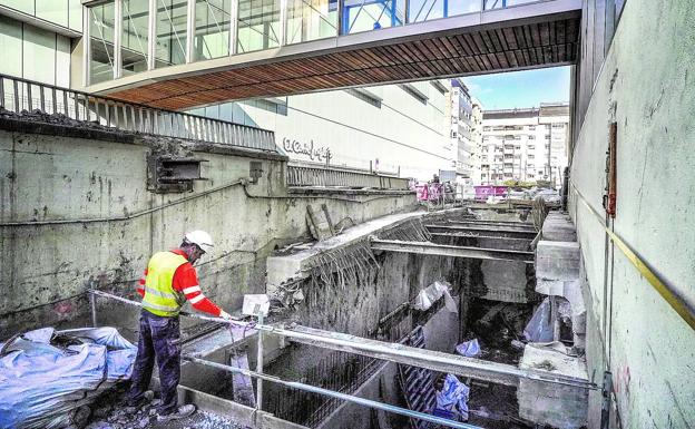 Avanza el 'túnel' que eliminará el ruido de mil camiones al año en Santa Bárbara