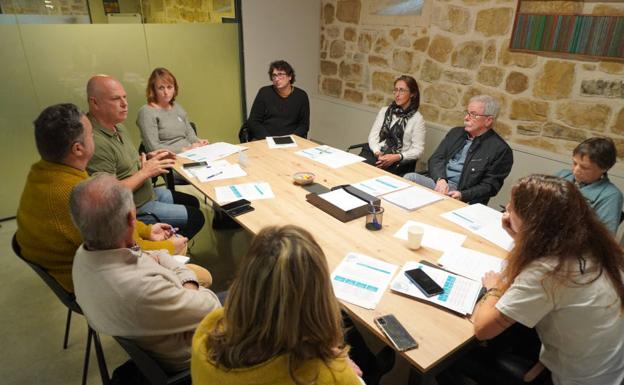 'Euskararen gogoetagunea' aurkeztu du Euskaltzaindiak