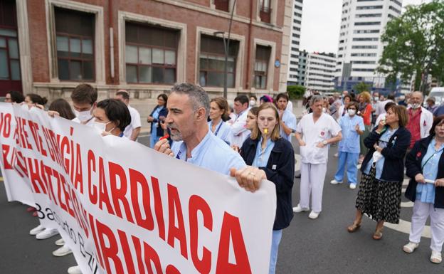 El Ayuntamiento de Bilbao evita presionar a Salud para que la cirugía cardiaca se quede en Basurto