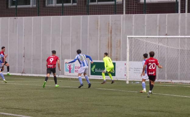 El gol de Zorrilla devuelve al Arenas a la senda de las victorias en Gobela