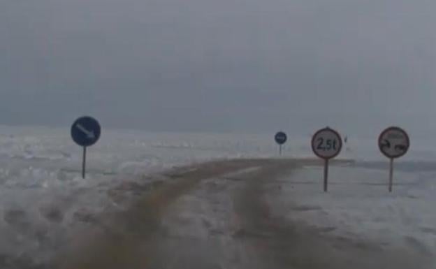 La carretera donde está prohibido el uso del cinturón de seguridad