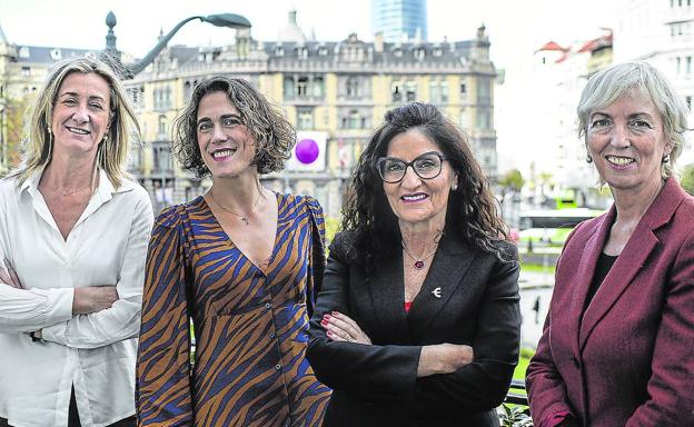 «Las mujeres tenemos que quitarnos ya de complejos»