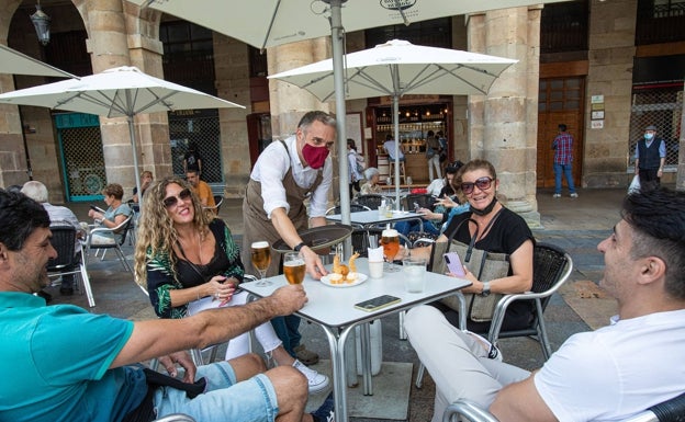 La familia y los amigos son los colectivos en los que más se confía