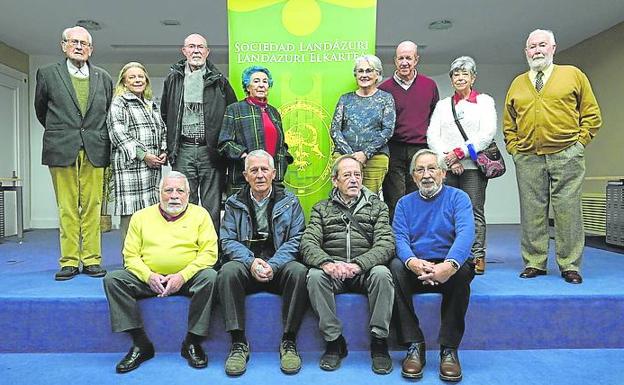 Los fundadores de la Sociedad Landázuri se vuelven a reunir 30 años después