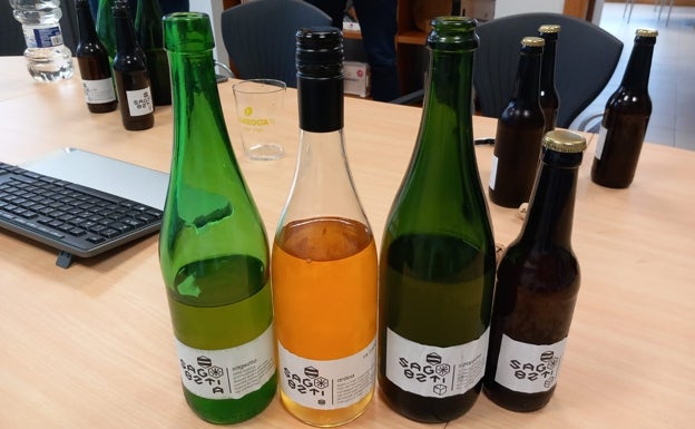 Sagezti proiektua aurkeztu dute, sagardoa eta eztia uztartzen dituen euskal edari berria