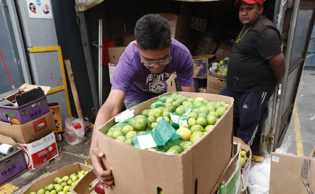 Ayala lucha contra el despilfarro alimenticio desde tiendas y bares