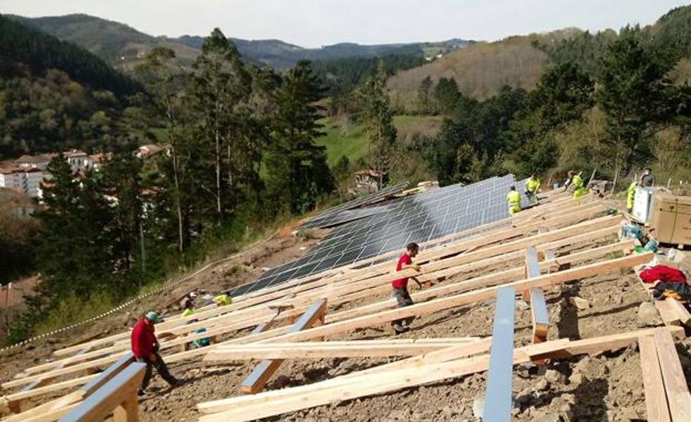 El primer parque solar de la costa arrancará en Markina a primeros de 2023