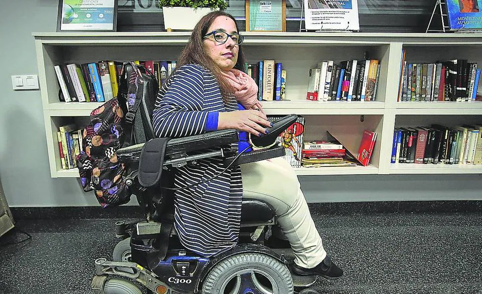 «Aún se hacen pisos para discapacitados con el extractor a la altura de personas que andan»