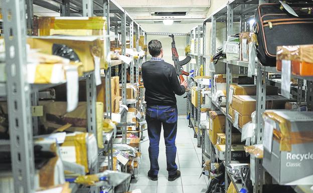 La sala con miles de pruebas de delitos