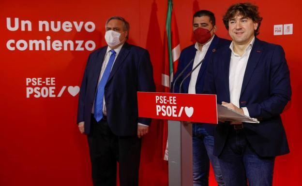 El PSE vuelve a distanciarse del PNV y pide «transparencia»