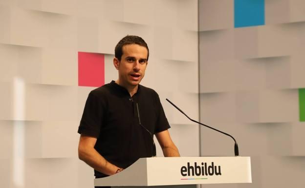 Bildu defiende el pacto educativo para «unir fuerzas» entre la red pública y las ikastolas