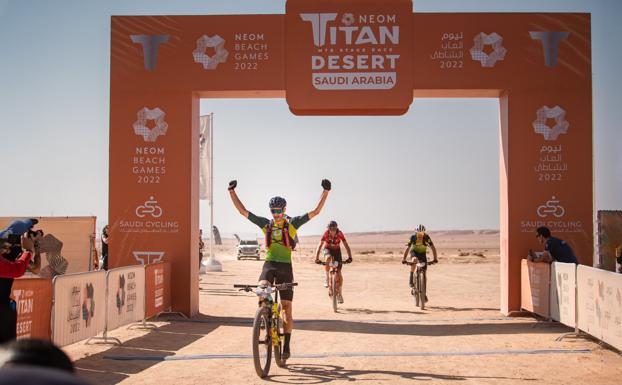 Zubero gana la segunda etapa de la Titan Desert Saudí Arabia