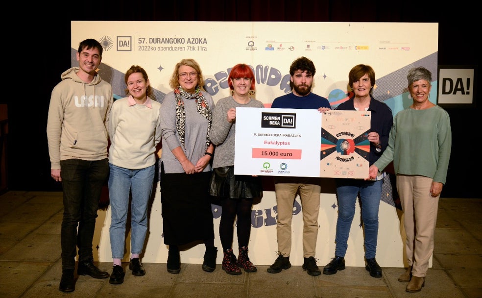 Eukaliptuaren zabalkundean oinarritutako antzezlan batek irabazi du bosgarren Sormen Beka