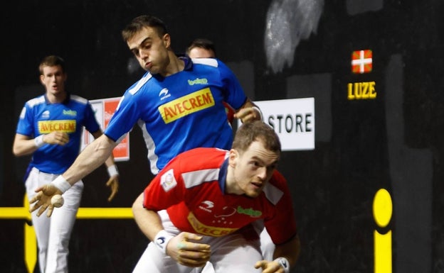 Laso desatasca un partido con muchos errores en el frontón de Bergara