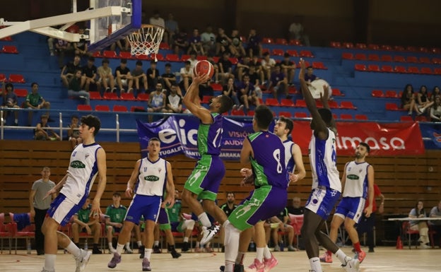 El CB Santurtzi buscará ante Mondragón su cuarta victoria consecutiva