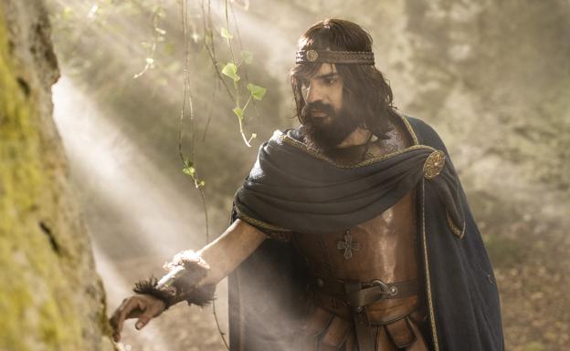 Paul Urkijo lleva 'Irati' a la Azoka: «Me fascina la mitología vasca»