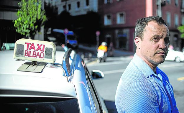 Taxistas acusan a las empresas de VTC de «continuas ilegalidades»