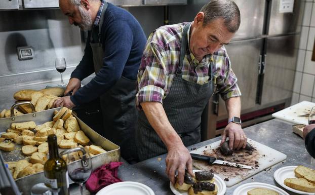 Elorrio descubre el secreto de la mejor morcilla de Bizkaia