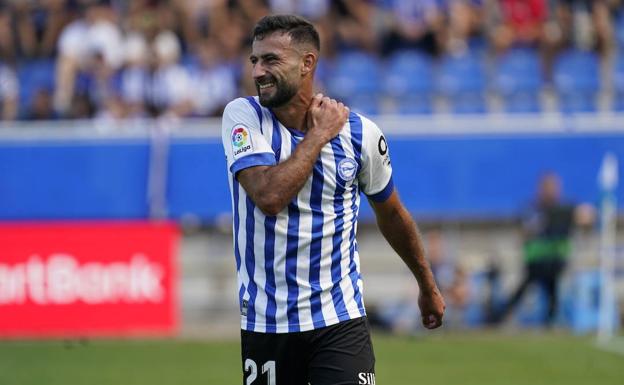 Luis García agita el once ante el Levante