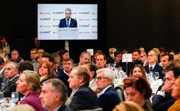 Urkullu: «El Gobierno dice que el PNV es el socio preferente, en la práctica no sé si es así»