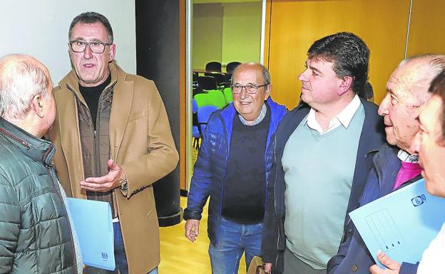 La Cofradía enviará a las cuadrillas una encuesta para saber su opinión de las fiestas