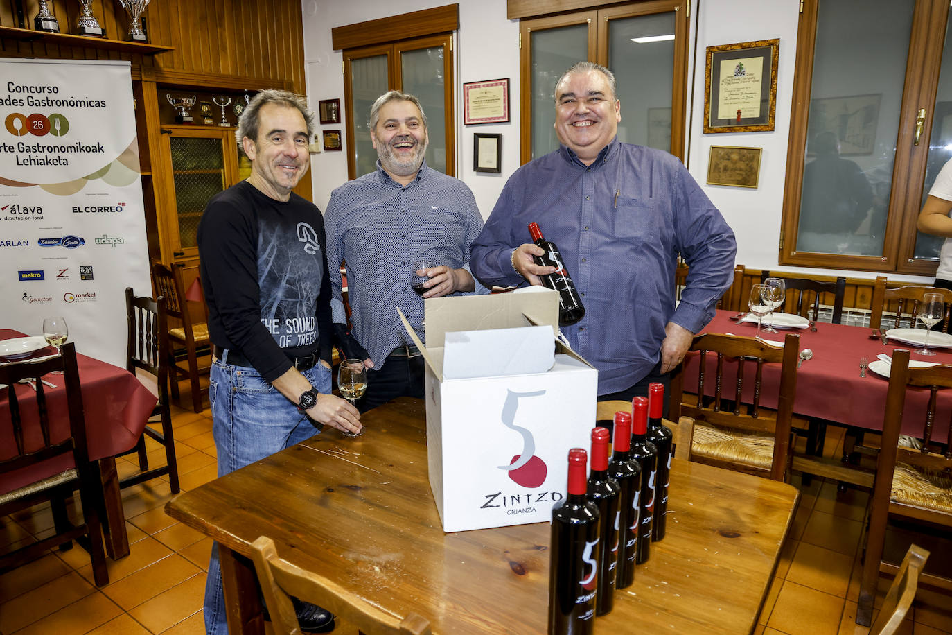 Así fue la cena en la sociedad gastronómica La Concordia-Lagunartea