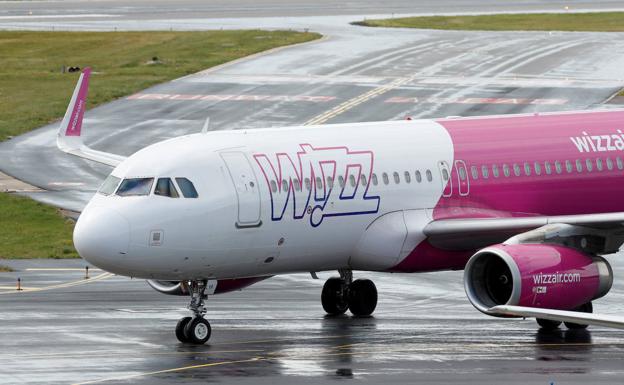 El aeropuerto de Bilbao recuperará su ruta a Viena gracias a la húngara Wizz Air