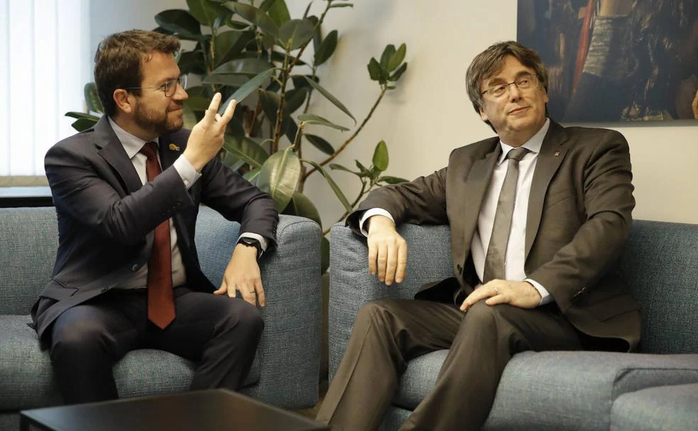Pere Aragonès y Carles Puigdemont, reunidos en Bruselas en 2021. /Efe