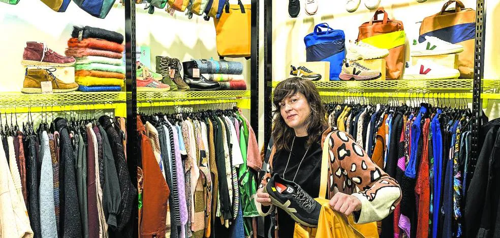 Perforar Obediente Idear Tiendas en Bilbao (Casco Viejo): Cristina, la incansable buscadora de  marcas desde su tienda del Casco Viejo | El Correo