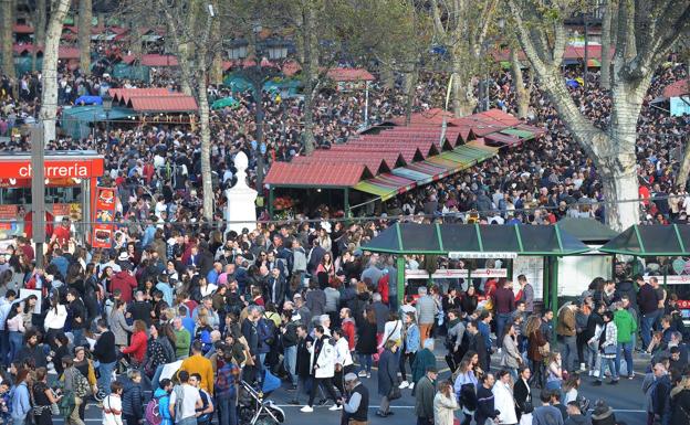 Sin lluvia y a 17 grados, tiempo perfecto para el mercado