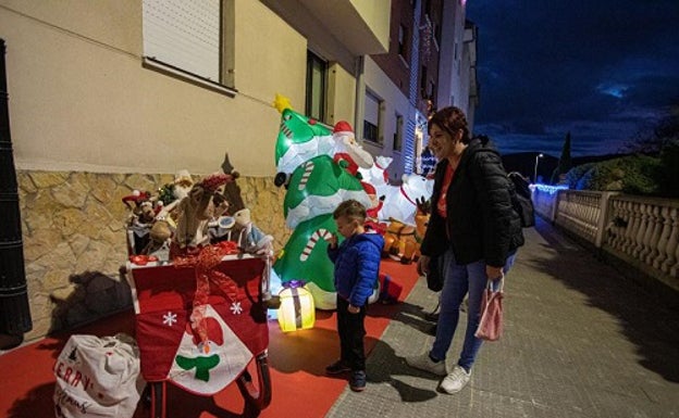 «Es muy bonito ver cómo los niños vienen y disfrutan, lo hacemos por ellos»