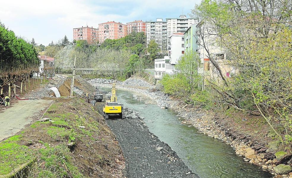 Un error de planificación deja sin canalizar las fecales de la gran obra del río Ibaizabal