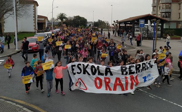 «¿Qué trampas nos pondrán ahora para no levantar una nueva escuela?»