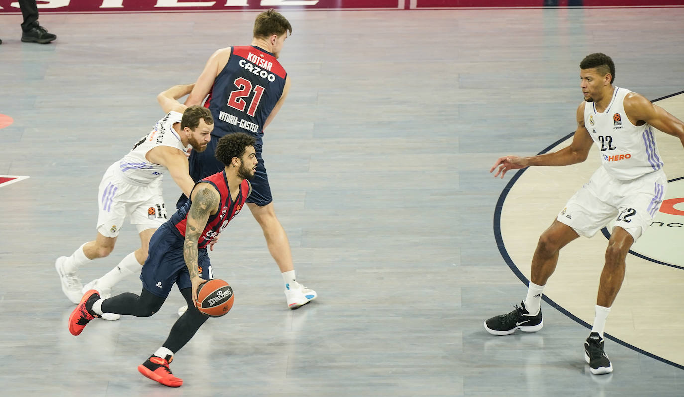 La mejores imágenes del Baskonia - Real Madrid