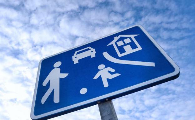 ¡Ojo a esta señal! La mayoría desconoce su verdadero significado e implica multas de 200 euros