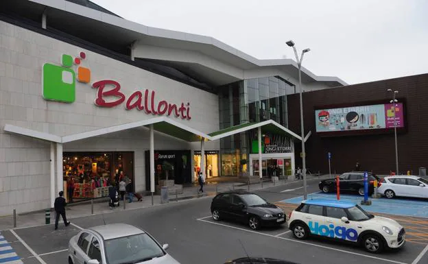 La administración de lotería de Ballonti reparte más de 340.000 euros a un único acertante del Euromillón