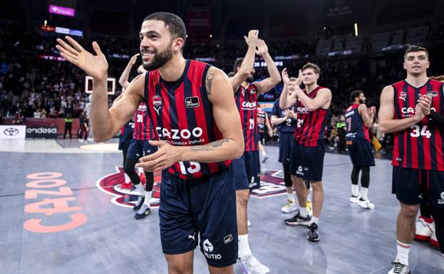 El trío de bases azulgranas se impone al de los pívots taronjas