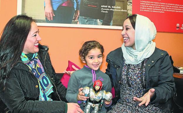 La población extranjera se acerca a los 10.000 habitantes en la comarca