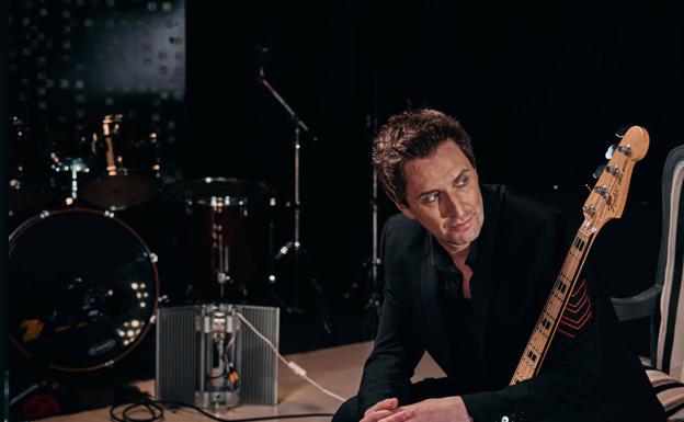 Javi Fermín y su potente banda avanzarán nuevos temas propios el viernes en Le Coup