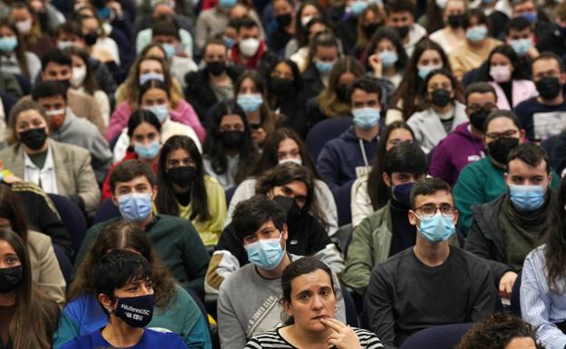 Mascarillas en interiores: una recomendación para proteger a los vulnerables