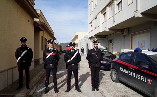 Así era el escondite de Messina Denaro: perfumes caros, ropa de marca y muebles de lujo