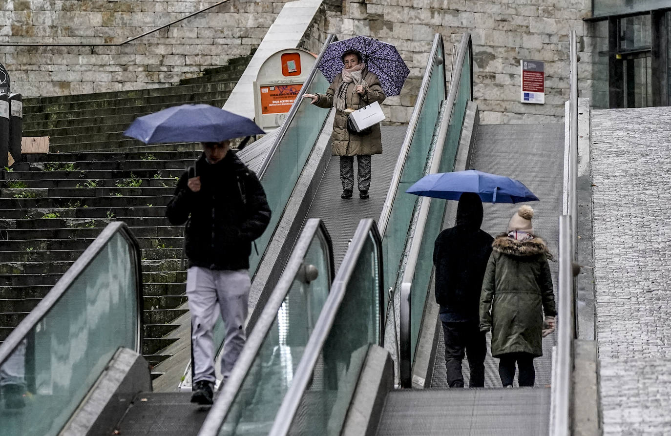 La nieve comienza a teñir Álava de blanco