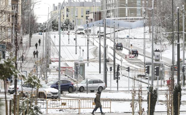 La nieve seguirá en Álava durante las próximas horas a la espera de un fin de semana gélido