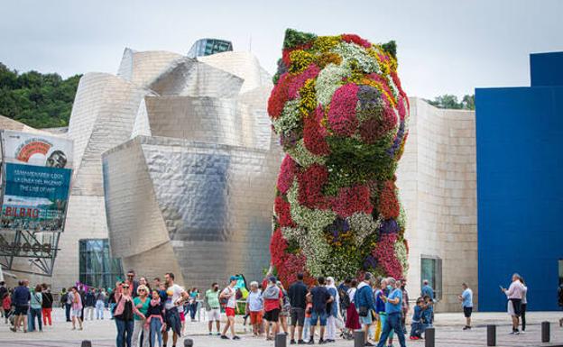 Bilbao supera por primera vez en la historia el millón de turistas