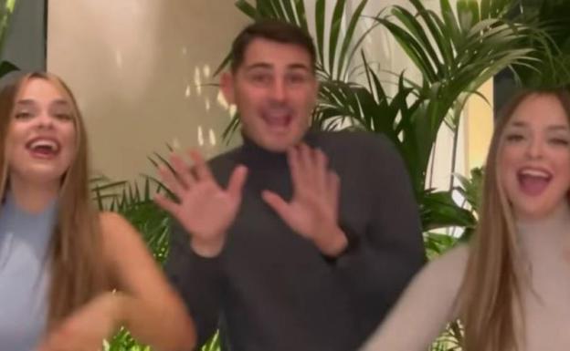 Casillas la vuelve a liar en las redes: así baila con Twin Melody, las gemelas vascas de moda