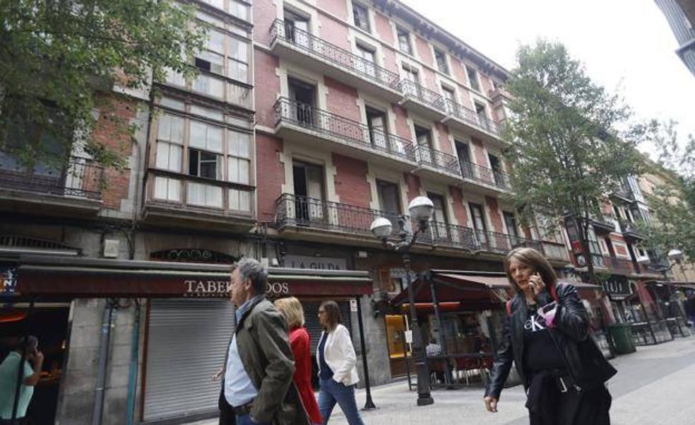 Los pisos turísticos ilegales colonizan Bilbao