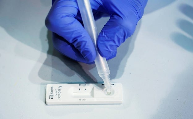 Menos de 40 casos al día de covid en Euskadi